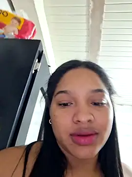 AnnaMil3J 라이브 XXX 채팅