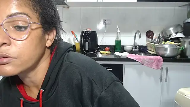 Chatroom XXX en direct de kateleyagrey