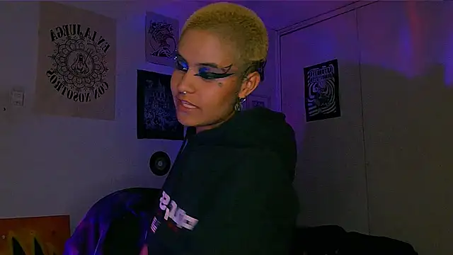 alex_one888 即時 XXX 聊天