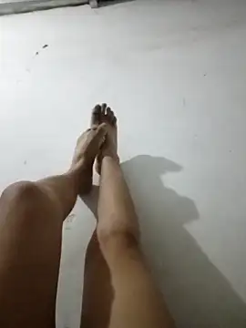 Travieso_loco9: διαδικτυακό σόου στην κάμερα