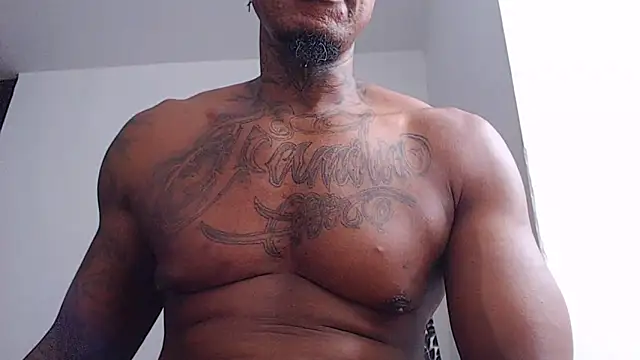 XXX chat uživo modela jhon_tomson1