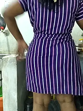 MaaliiiPonuTamil's Webcam Show