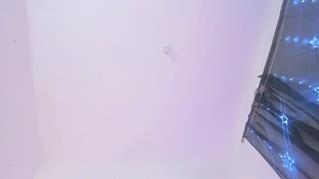 AlicePipper élő XXX-chatje