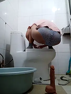 Pokazy przed kamerką – July-Asian