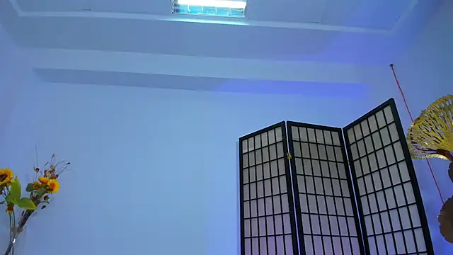 Czat XXX na żywo – MiaNoirr