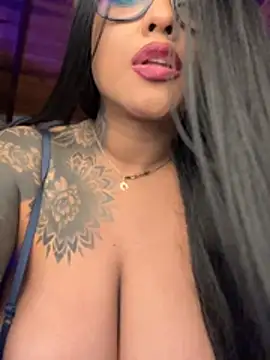 monroe_777 在線直播表演