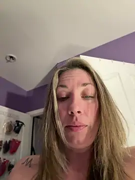 MiraKisssn Live XXX chat