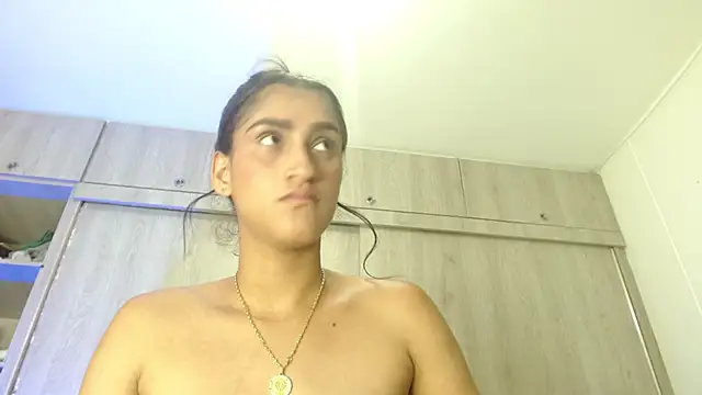 Meghan_stonne_ লাইভ XXX চ্যাট