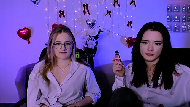 liana_kisses' Live XXX Chat