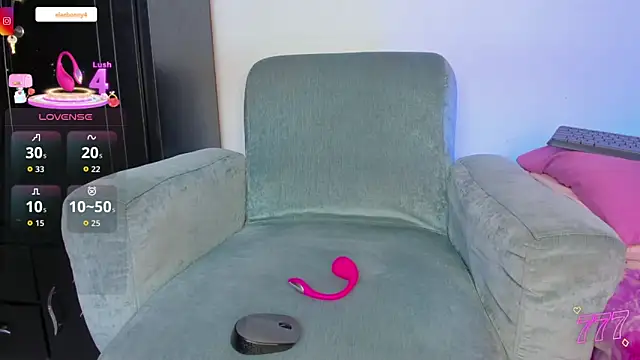 XXX chat uživo modela Keily-w