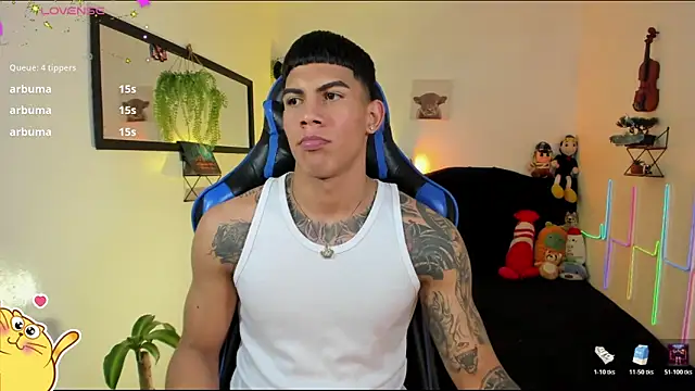 Damian_latinxxx Adlı Modelin Canlı XXX Sohbeti