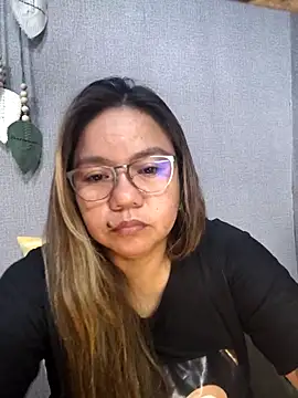 ambersmile Adlı Modelin Canlı XXX Sohbeti