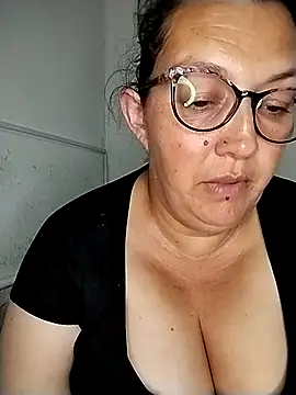 _Saraqueen's Webcam Show