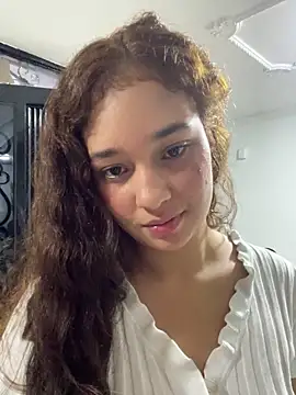 lana_rousse01 webkamerás műsora