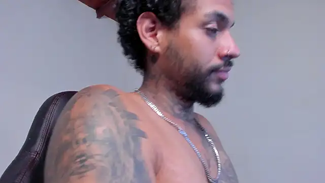 LuigiVitale_1 即時 XXX 聊天