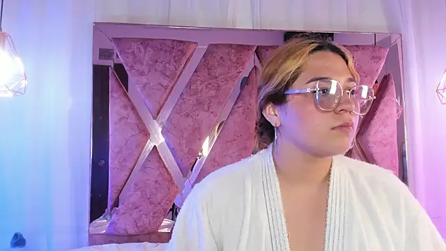 دردشة shantal_cooper_ الجنسية المباشرة