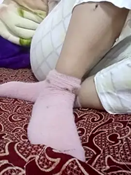 Bombamom Adlı Modelin Canlı XXX Sohbeti