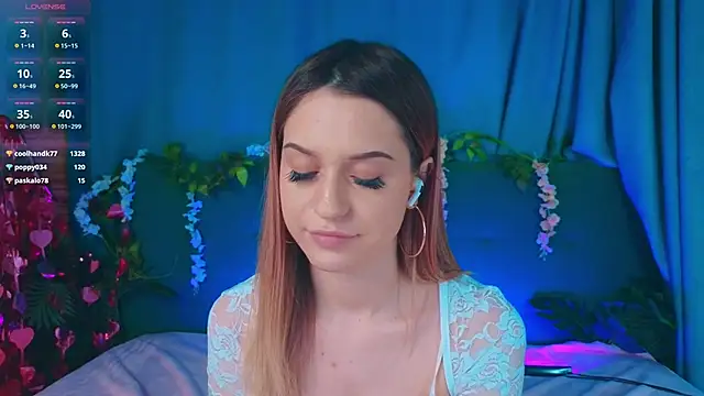 Živý XXX chat AlinaWalters