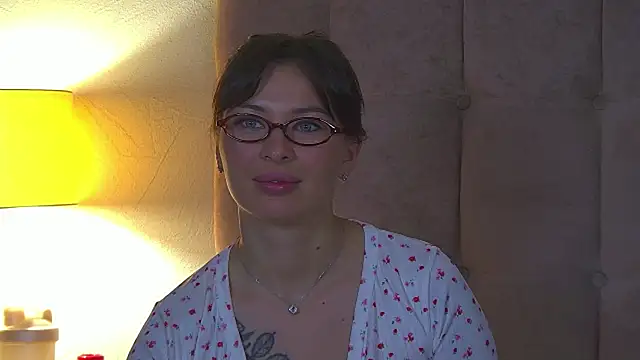 AlexandraBloom Chat XXX in diretta