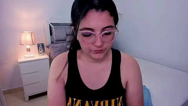 Camilaa_bueno – Naživo XXX chat