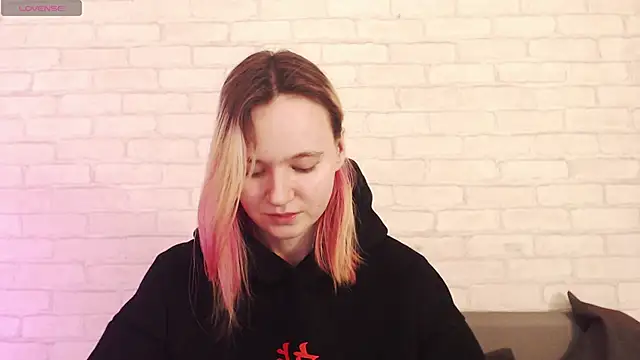 دردشة Ericha_Stone الجنسية المباشرة