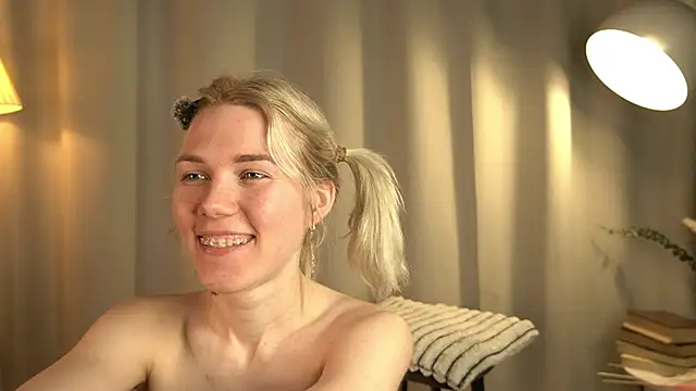 DianeHonnette – Naživo XXX chat