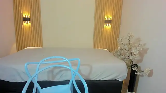 LyraFrost5 Adlı Modelin Canlı XXX Sohbeti