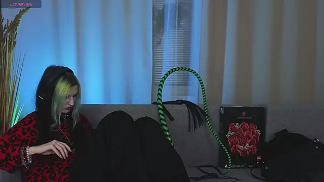 Show modela ToxicKittyy na web-kameri