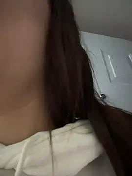 Show modela Shanell_c1 na web-kameri