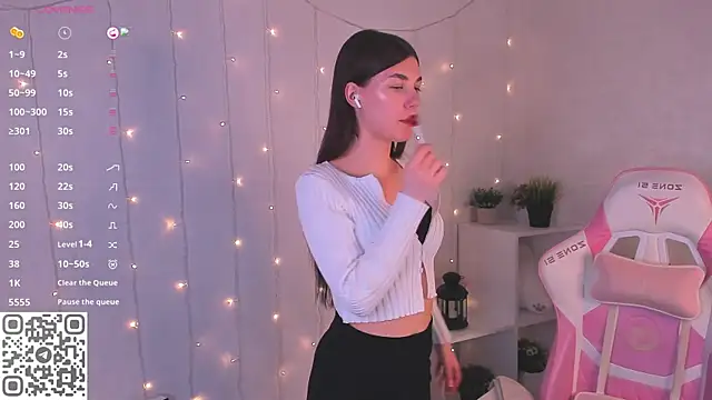 LunaRossaa's Live XXX Chat