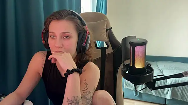 Živý XXX chat AlbyDengrov