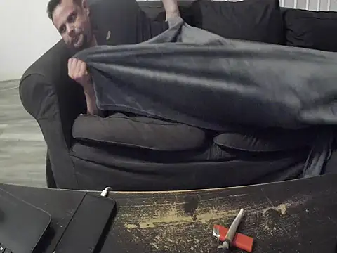 YourLoveBoyKevin Show Webcam