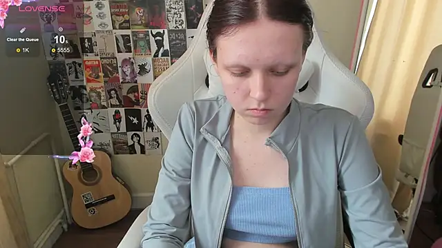 NikolFlosttのライブXXXチャット