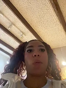 Chat XXX ao vivo de ThePrettyTiana