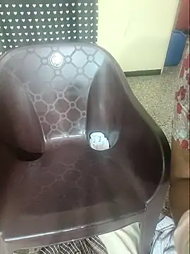 XXX chat uživo modela Yoursriya25