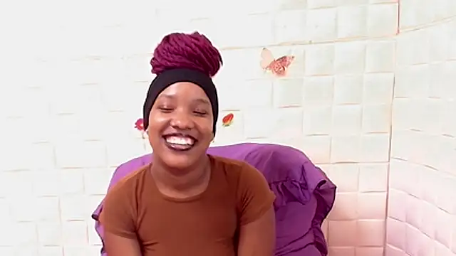 EroticSexyPrada – Live XXX-chat