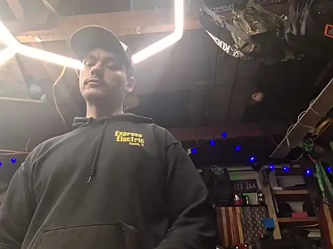 XXX chat uživo modela twistafatpipe