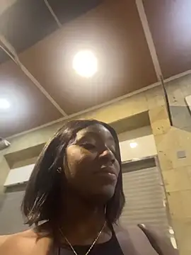 Chatroom XXX en direct de ZarahFerreira