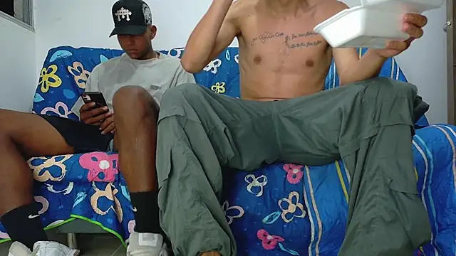 Živý XXX chat Party_Straight