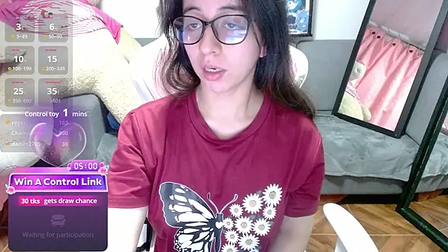 دردشة Maggie_Fox3 الجنسية المباشرة