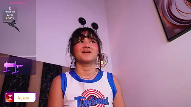 Ivi_Aiko: онлайн-секс-чат