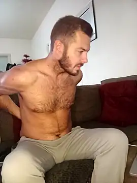 Chatroom XXX en direct de THE_CHEEKY_ALPHA