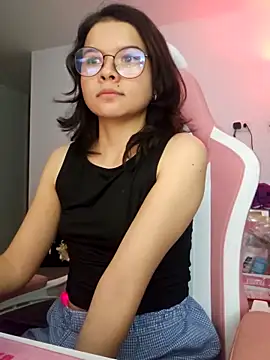 Chat +18 de azumiichan ao vivo