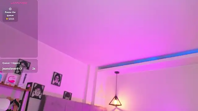 Chat +18 de Miller_Vanessa_ ao vivo