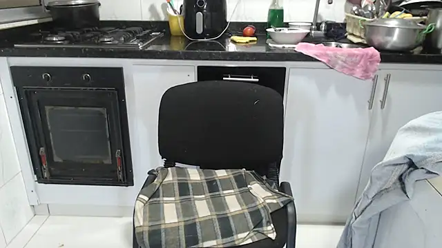 kateleyagrey – Naživo XXX chat