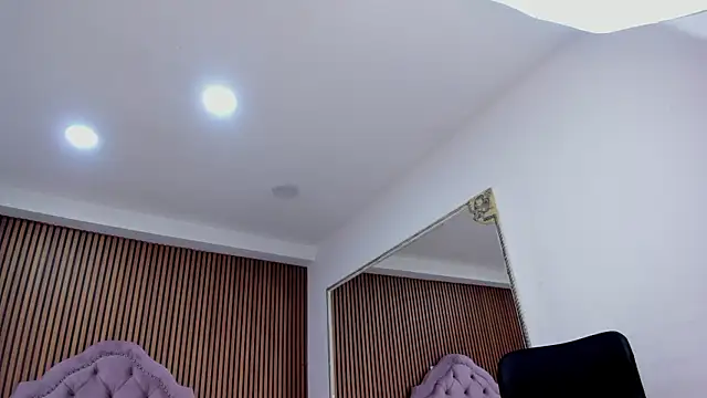 SelenaStonne's Live XXX Chat