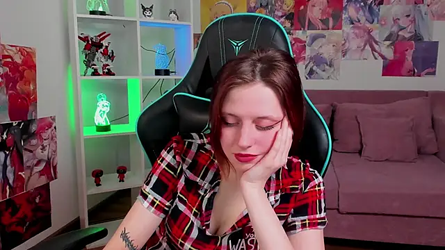 XXX chat uživo modela FreyaVey