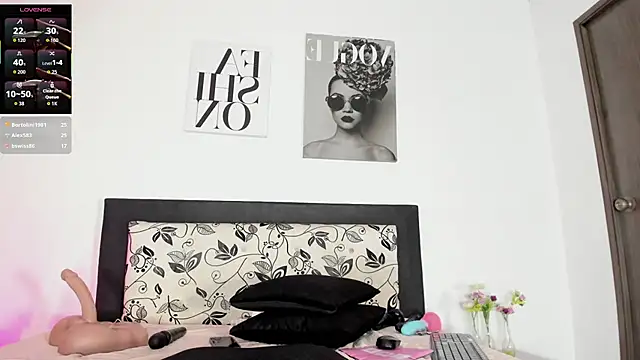 MiliMattel Live XXX Chat