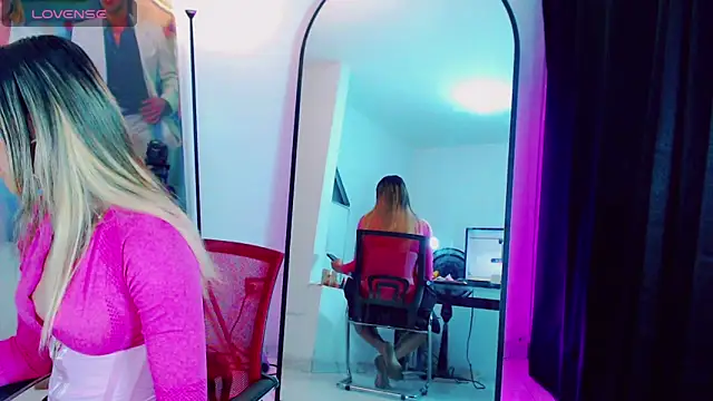 dark_sailent's Live XXX Chat