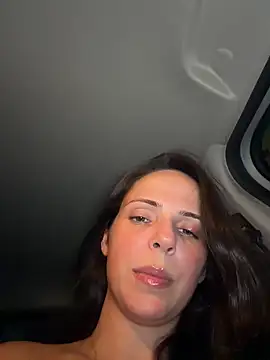 Chat XXX en directo de Lady_LauraRose